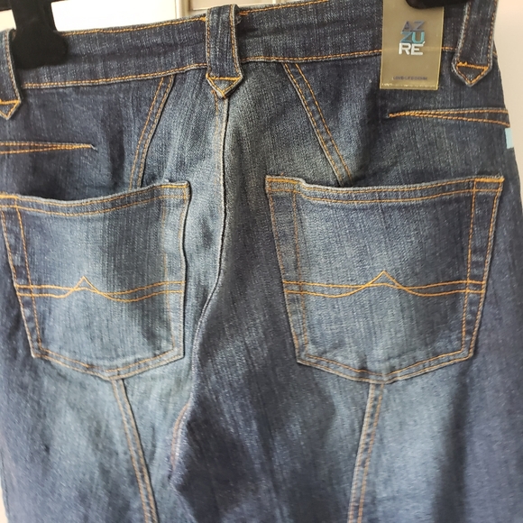 Azzure blue jeans with gold contrast stitch design - Picture 13 of 16